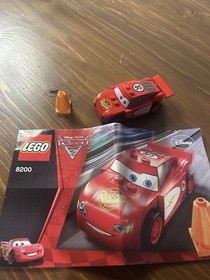 LEGO Cars 2: Radiator Springs Lightning McQueen (8200, 2012)