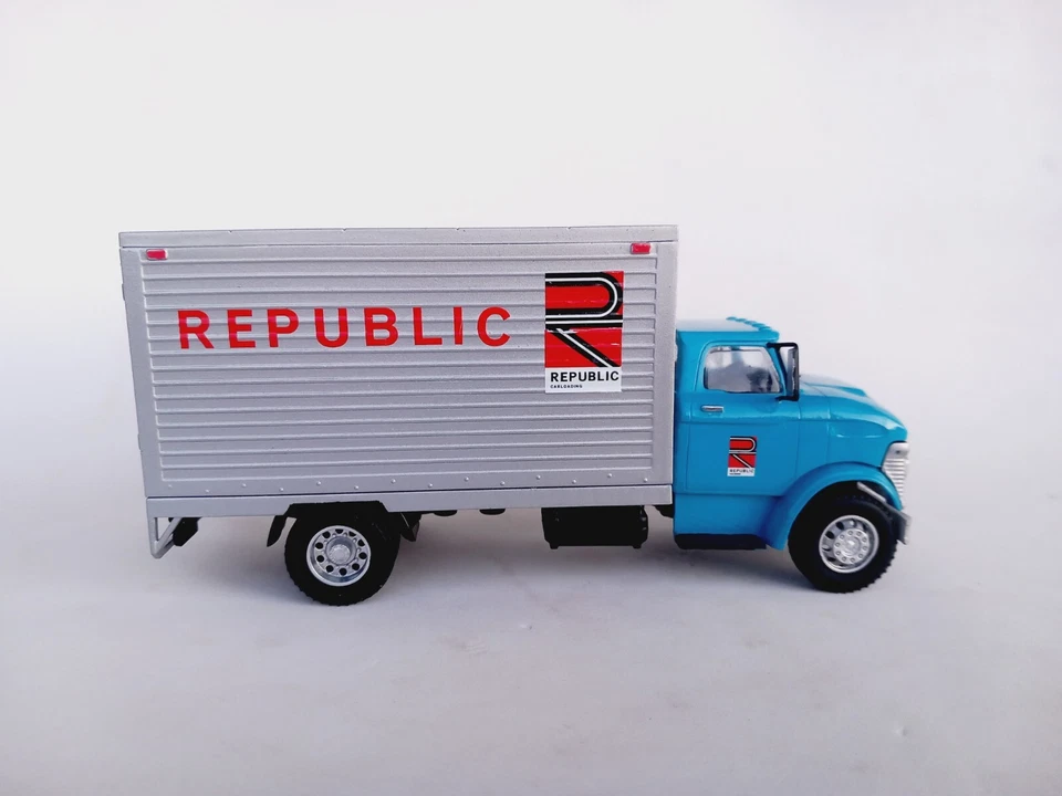 1/50 o scale 3d printed 1963 Ford N600 truck handmade custom kit bash - Image 4 of 4