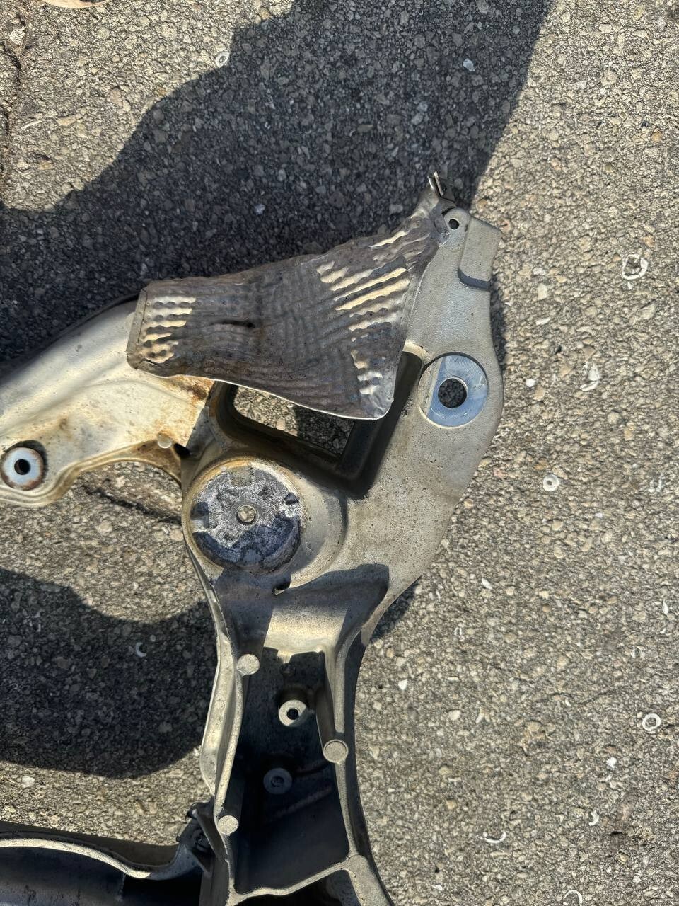 01-09 Mercedes CLK350 CLK 550  C350 Front Engine Subframe Cradle Sub Frame OEM