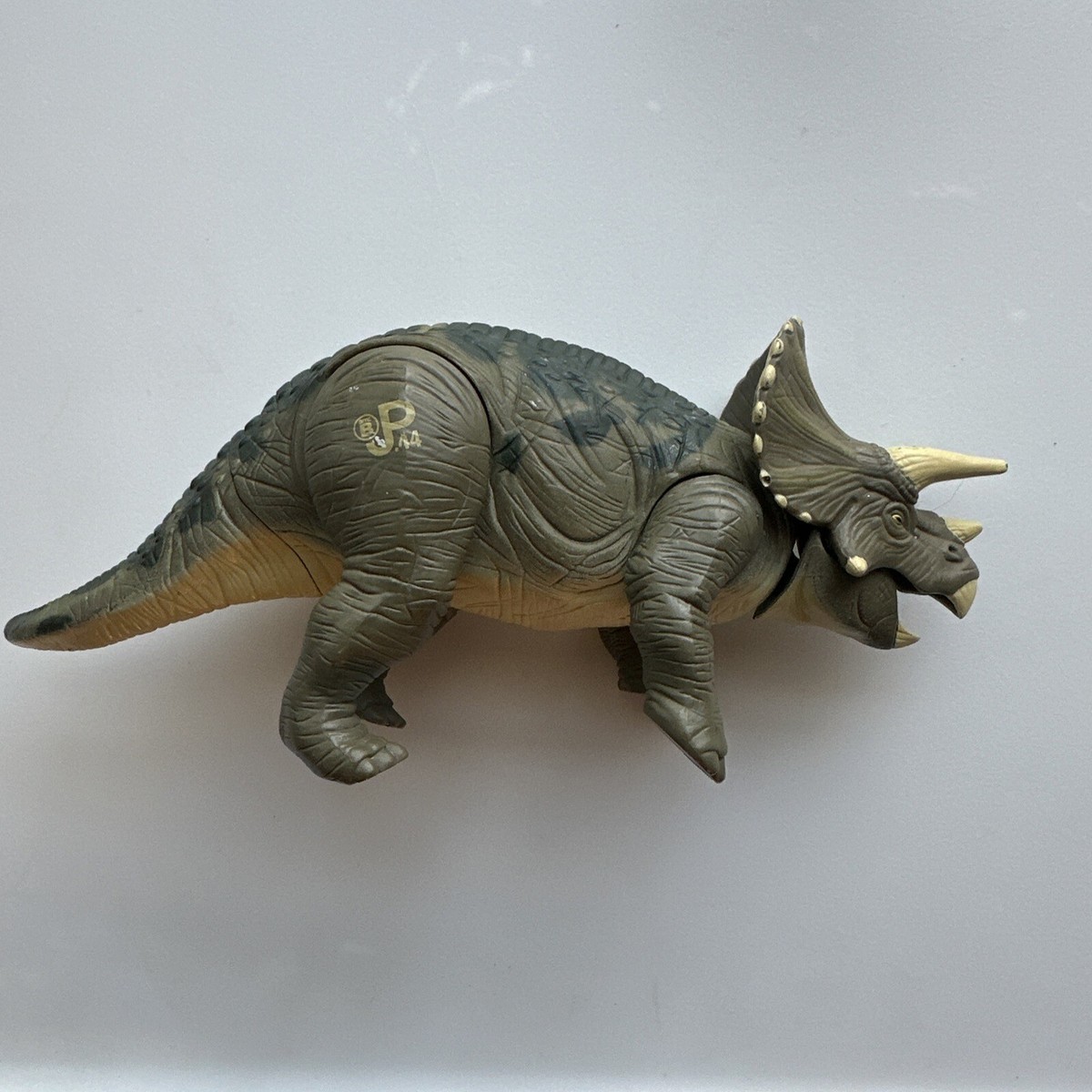 Vintage Jurassic Park Dinosaur 1997 JP44 Triceratops Kenner 8