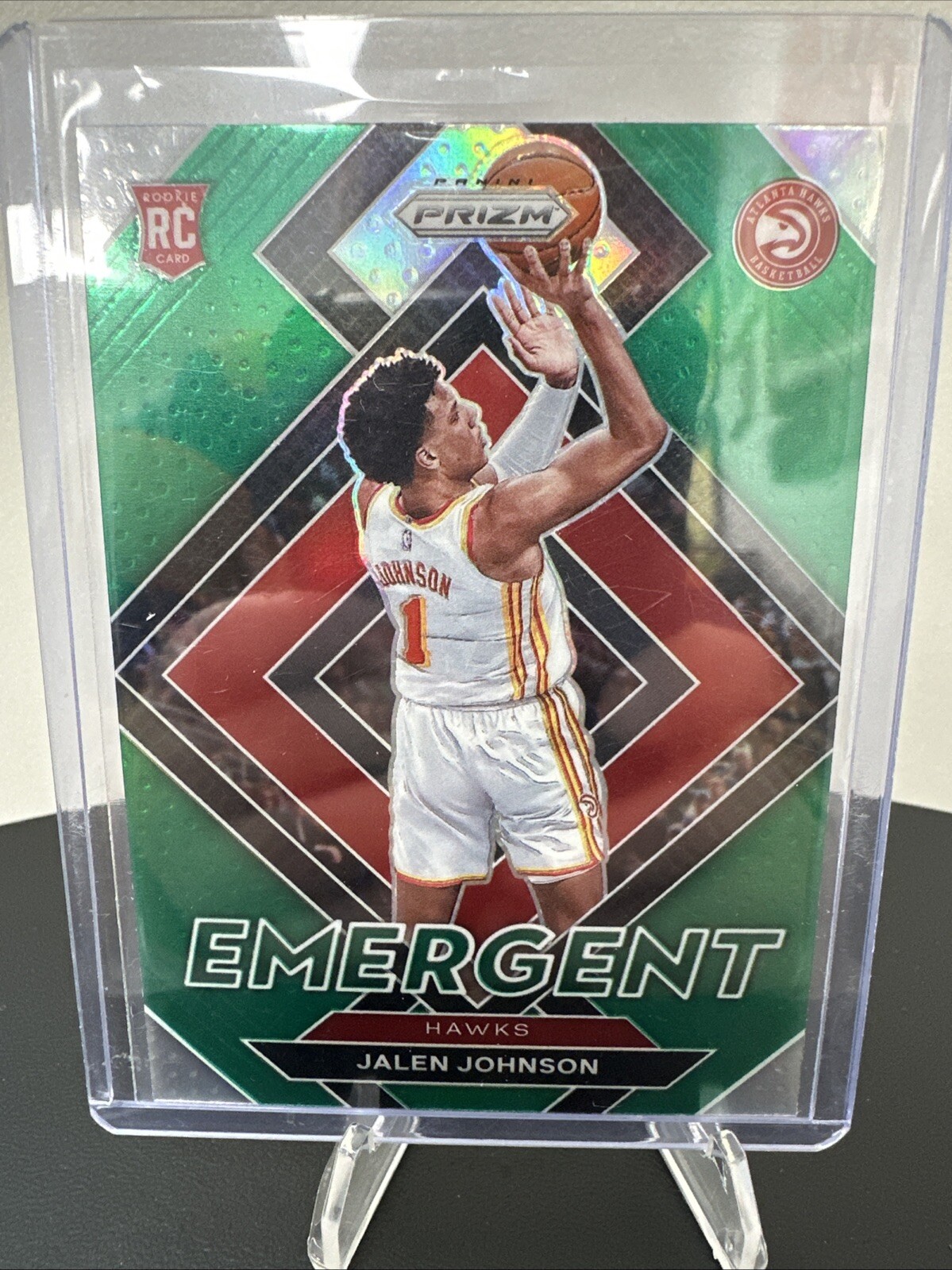 2021-22 Panini Prizm JALEN JOHNSON RC Rookie Emergent Green Prizm #18 Hawks