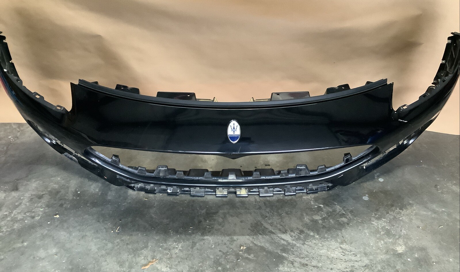 2022-2024 MASERATI GRECALE BLACK FRONT OEM BUMPER 670157345