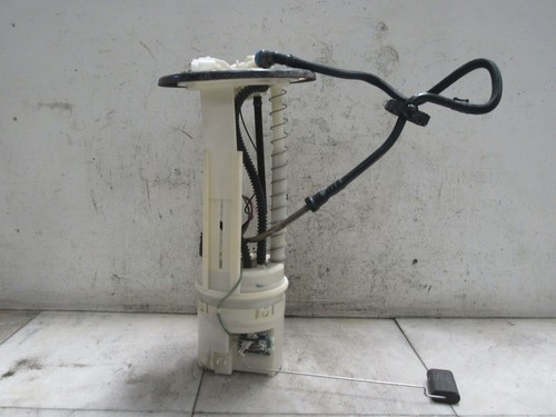 05 06 JEEP LIBERTY - Fuel Pump 