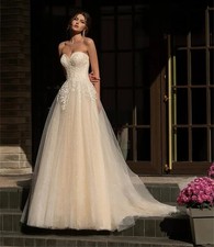 Champange Sweethart  Applique Bridal Grown A Line Wedding Dresses Sweep Train