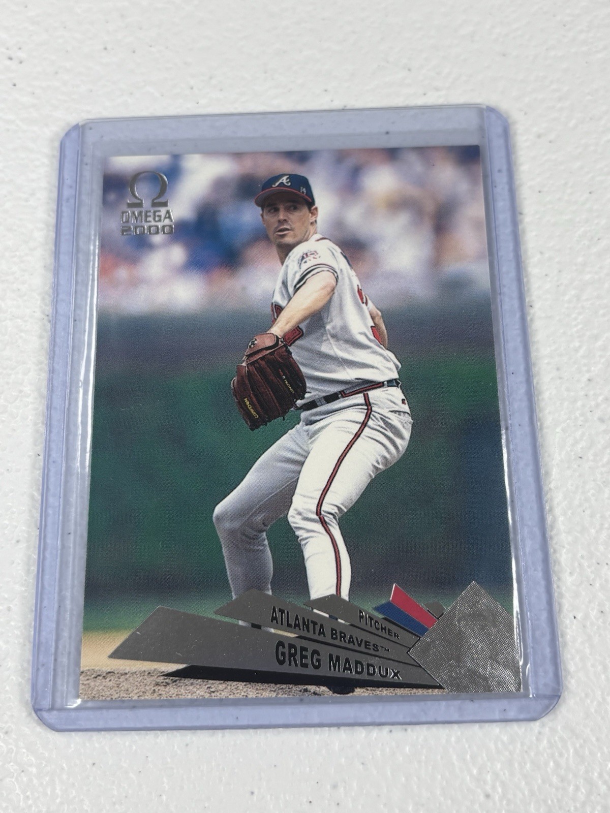 2000 Pacific Omega - Greg Maddux #15