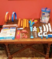 Lot of Hot Wheels Tracks Multiple Sets 156 Pi...