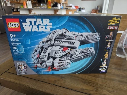 LEGO Star Wars Millennium Falcon 75426 Complete Set Box 885 Pieces