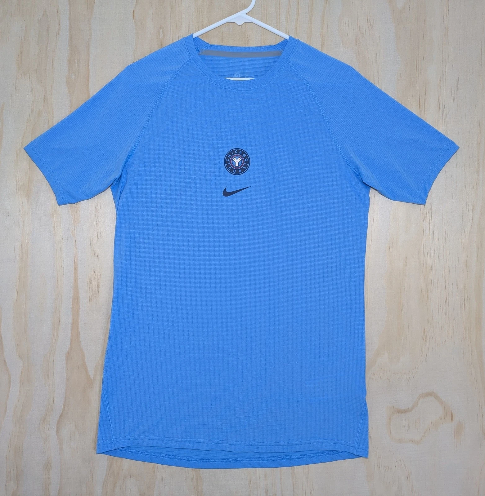 Nike Men's Medium Chicago Cubs City Connect Performance Base Layer Top Blue