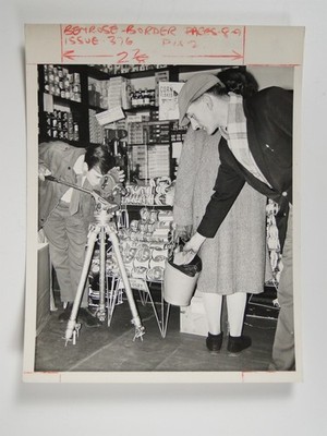 Inszenierter Diebstahl Taschendieb Film Polizei Schauspieler Norman Ridley TV 1963 Foto