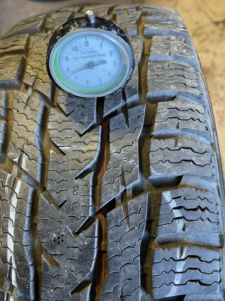 1x 195/60/16C 99/97T NOKIAN WRC 3 STUDLESS M+S 7.5mm Dot Code 2016 - Image 2 of 4