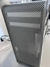 Apple Mac Pro 5,1 2010 Xeon 2.66GHz CX 8GB No HDD and Caddy, No video card
