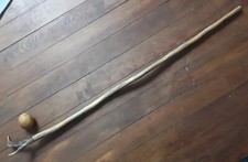 Baton de randonnée en bois,de marche,en buis,pommeau poignée bois de chevreuil