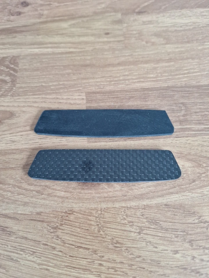 Odyssey White Hot XG 2-Ball Blade Putter Replacement Carbon Fibre Insert - Image 2 of 4