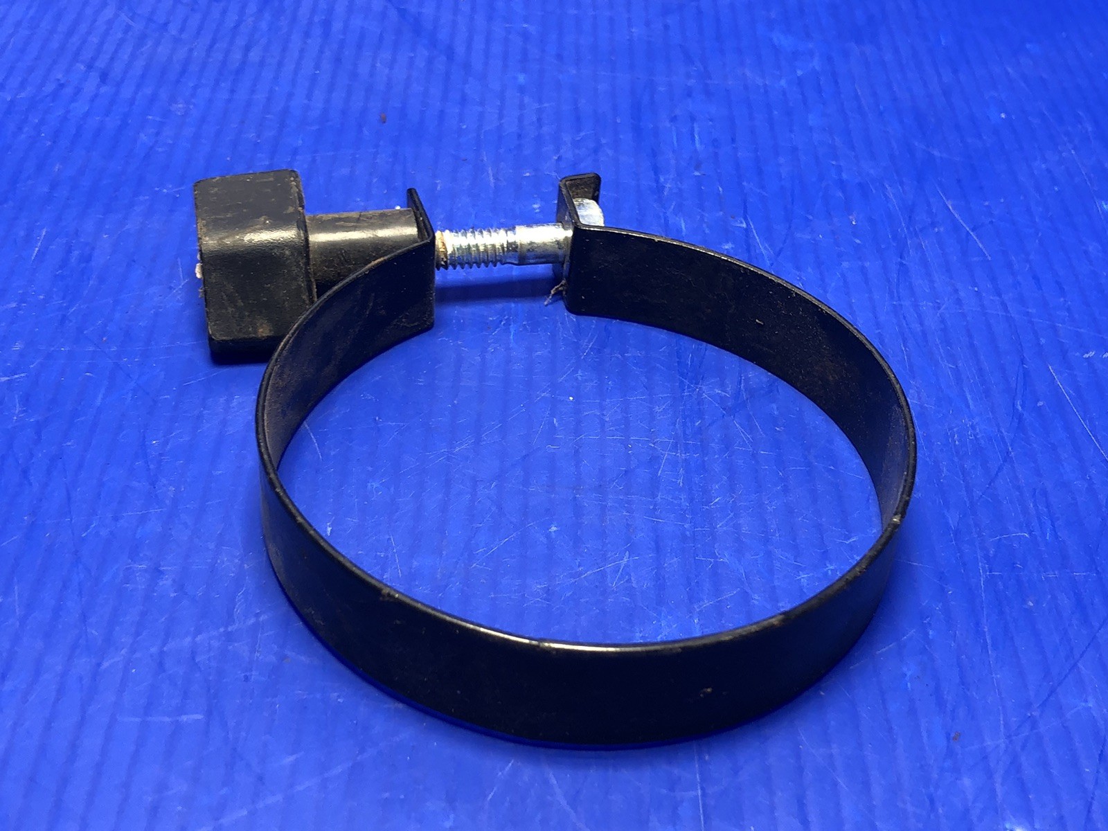 Tube Clamp ---part # 530095592