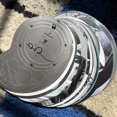 Daniel Arsham x Hublot Uhr signiert Zine 