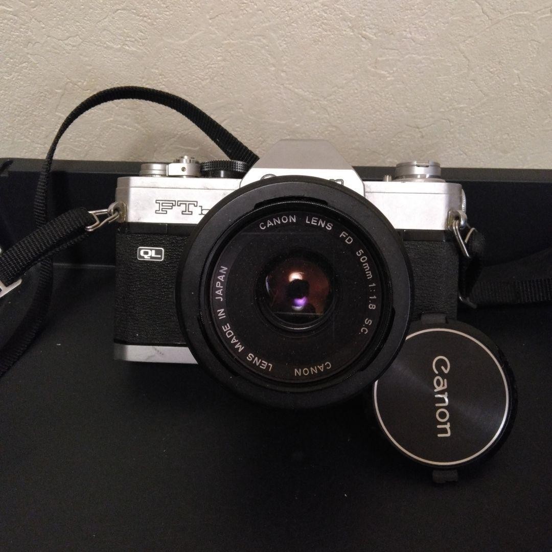 Canon FTb 本体 FD 50mm 1:1.8 レンズ付 Canon FTb SLR Camera with Canon Lens FD 50mm 1 1.8 Quick Loading