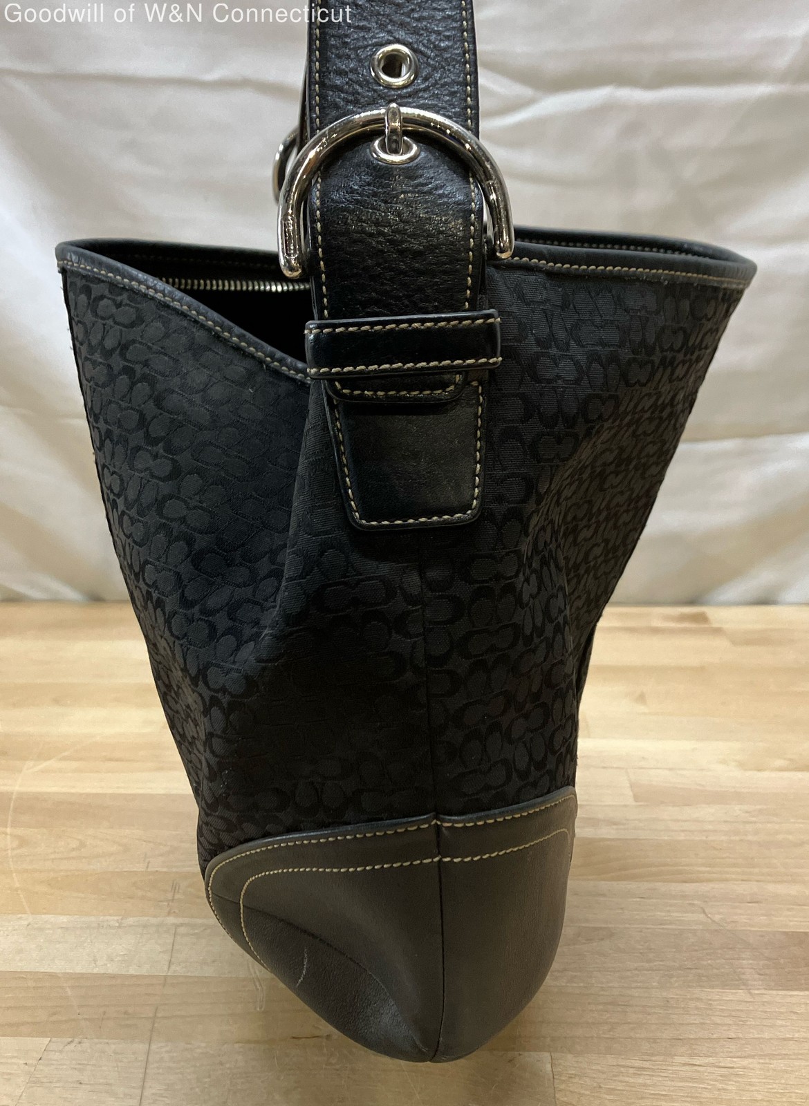 Authenticated Coach Women's Black Basic - image 3