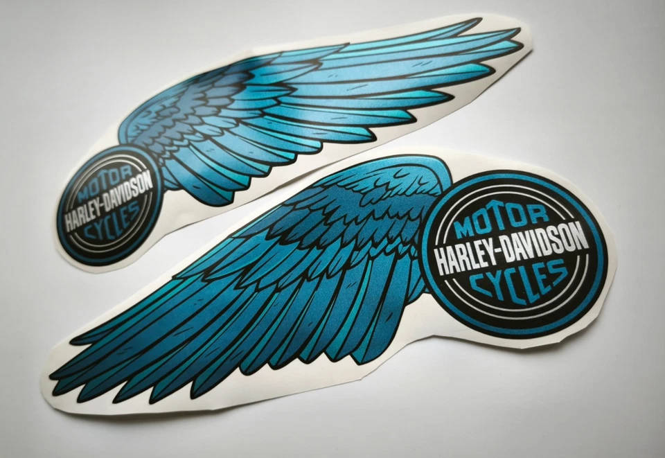 Harley Davidson Azul Plata Alas Juego de 2 Calcomanías Tanque Pegatinas 9,85x3,55" 25x9cm Foto 2 de 4