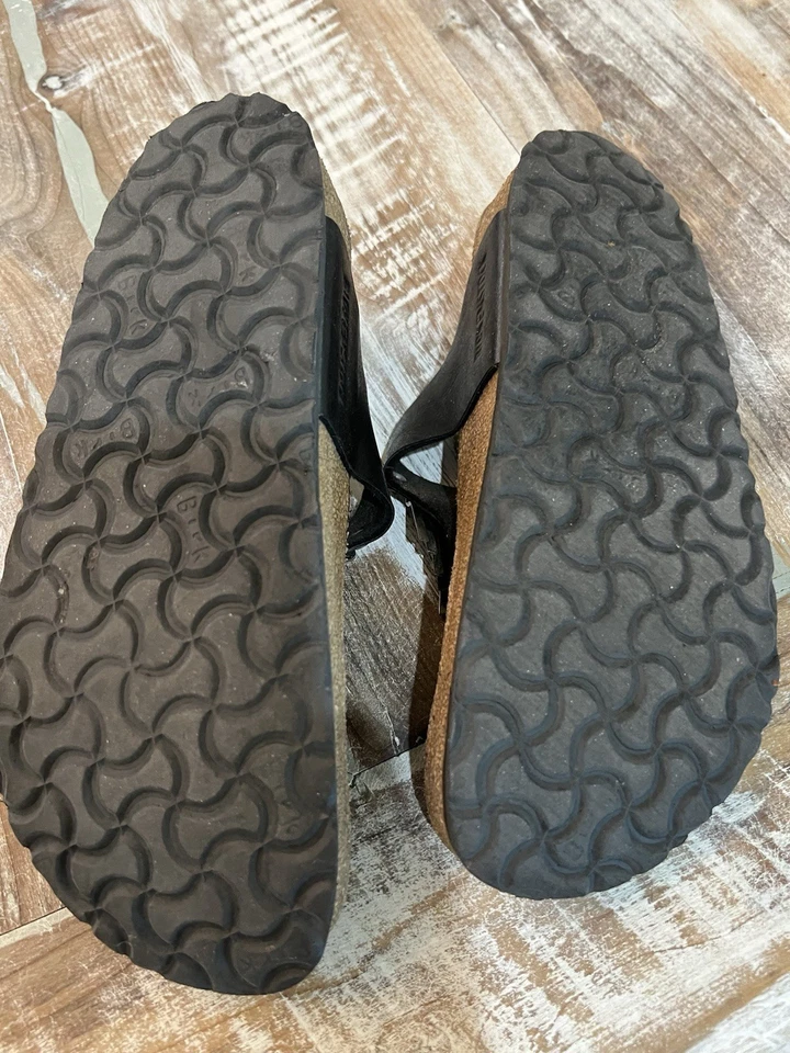 Birkenstock Gizeh Fringe Sandals Black with Silver Fringe 38 / 7-7.5 US Boho - Image 3 of 4