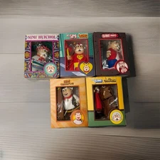 5 Keychains DR SIMI Huichol, Chapulín Colorado, RBD, Cantinflas,Dr. Chapatin