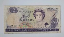 1989 Reserve Bank of New Zealand - $2 Dollars Banknote Serial No. ENW 693786