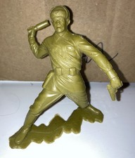 VINTAGE, ORIGINAL 1963 MARX WWII Grenade RUSSIAN SOLDIER, 6" INCH FIGURE,  1 