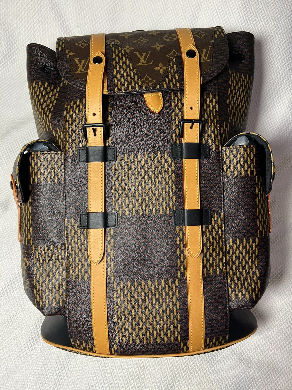 Christopher backpack cloth bag Louis Vuitton Black in Cloth - 25244220