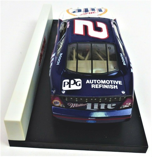 Coche Rusty Wallace Action Performance Miller Lite 1:24, edición limitada usado en excelente estado - Imagen 5 de 11