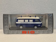 Fiat 238 Ambulanza Croce bianca Milano 1975  rio made in italy 1:43 RIO4475