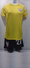Adidas Womens Soccer Jersey Size xs.     (9)
