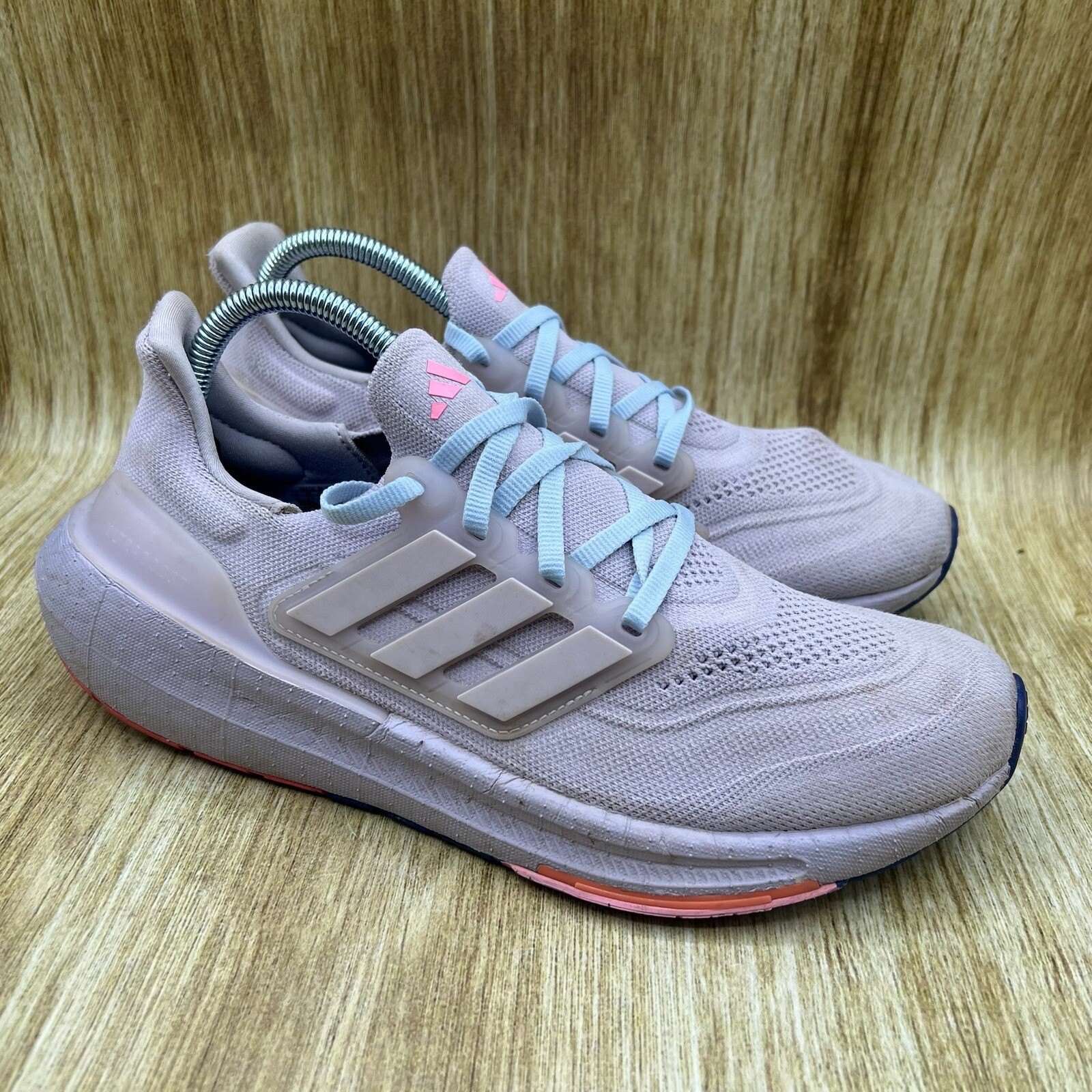 Adidas Ultraboost Light Women’s Size 9 Barely Grape Sneakers Shoes HP9206 Adidas Ultraboost Light Women’s Size 9 Barely Grape Sneakers Shoes HP9206