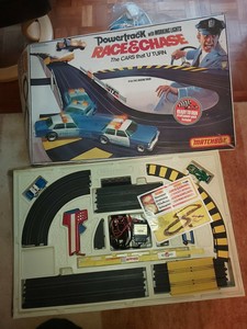 race and chase scalextric
