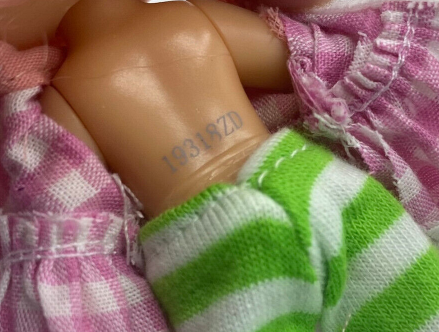 Hasbro Strawberry Shortcake Lot Car Berry Cruiser, Dolls & Accessories