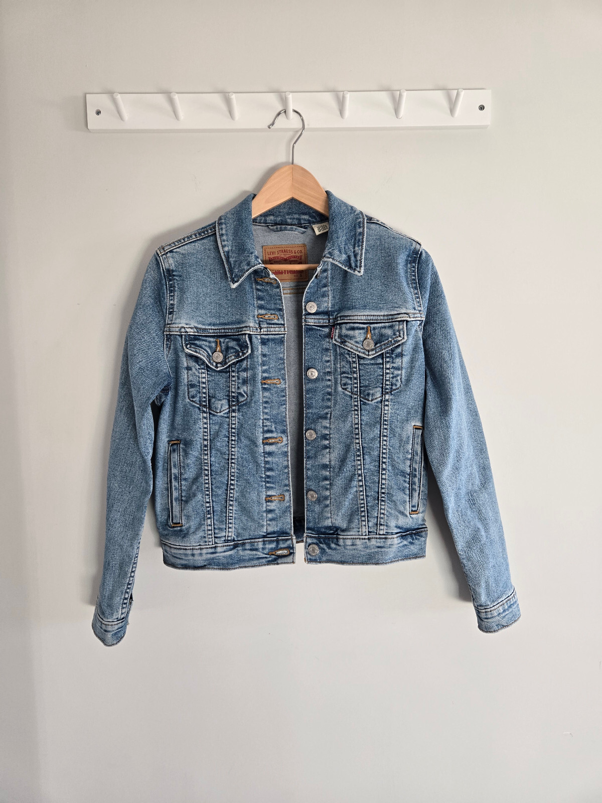 WOMEN'S LEVI'S ORIGINAL TRUCKER JEAN JACKET LIGHT WASH Size Small - Old Model