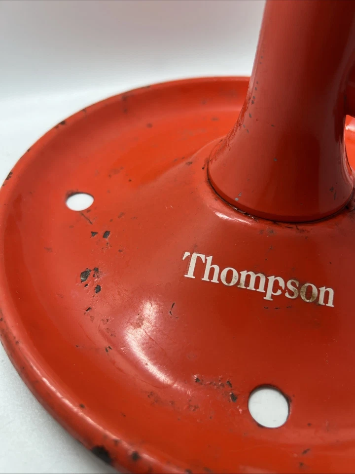 Aspersor de césped Thompson vintage estilo Rain King sin probar Foto 4 de 4