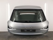 Audi Q3 8U Facelift 2015 Rear Tailgate Florett Silver Z7g 8U0827025b