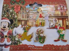 RARE BOOSTER /SET 4 PINS DISNEY DISNEYLAND PARIS : FEE CLOCHETTE + AMIS NOEL