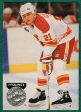 Alexander Godynyuk - 1991-92 Pro Set Platinum #251 - Flames Prospect Hockey Card