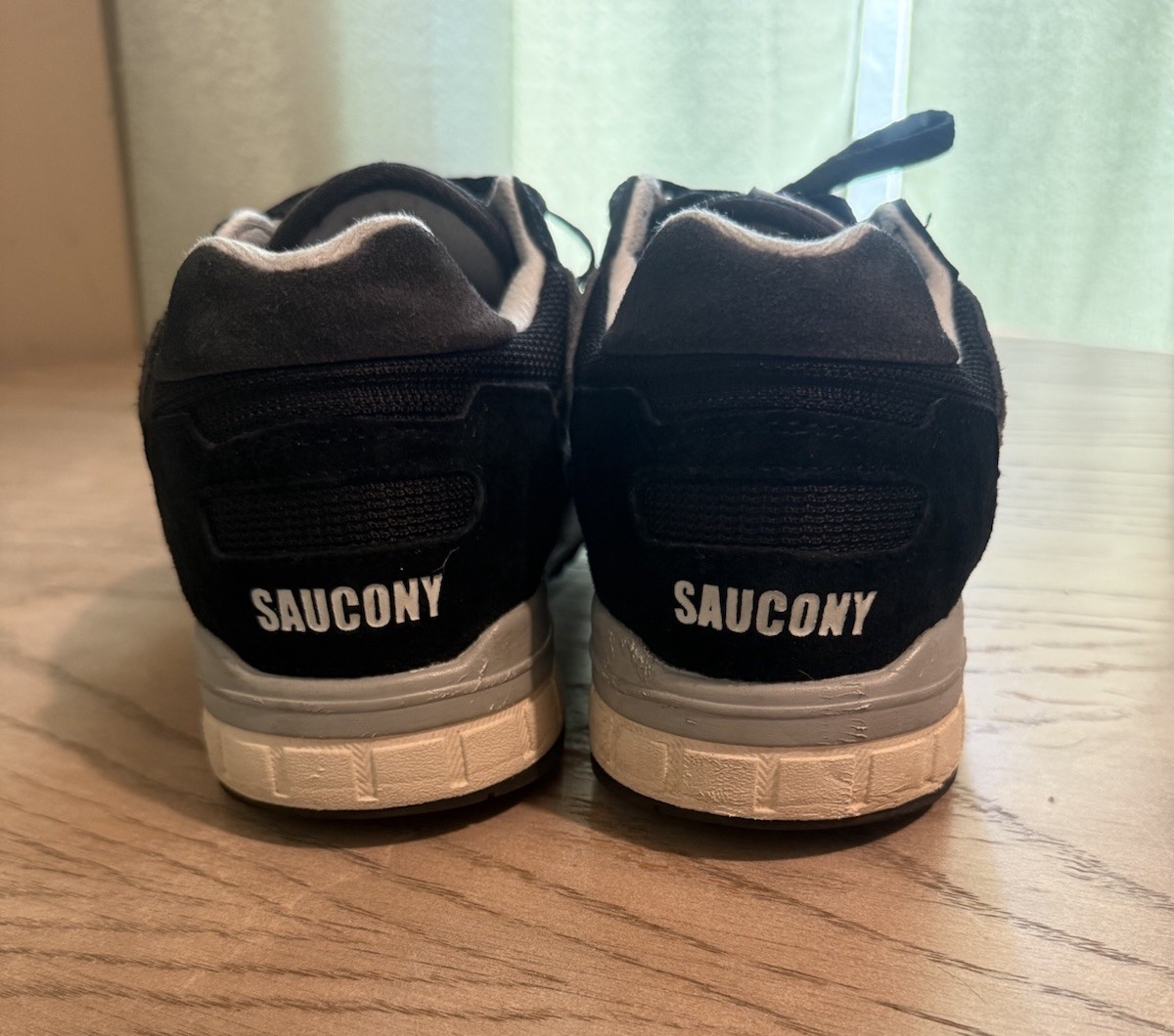 Size 10 - Saucony Shadow 5000 Black Shoes. Unisex… - image 4