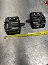 Wellgo Black Bike Pedals 4.5 Both Included