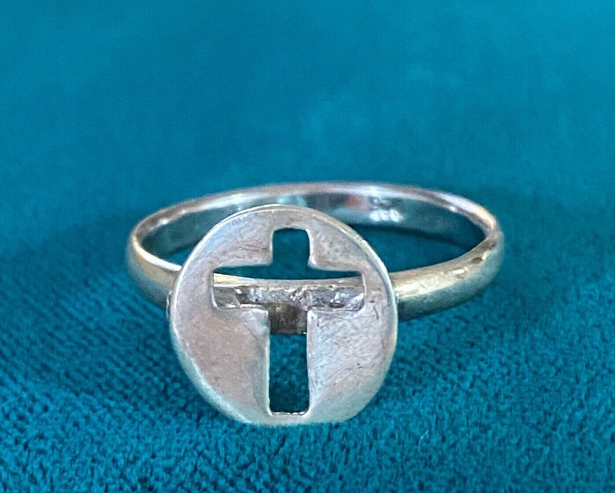 Vintage 925 Sterling Silver Religious Open Cross Cut Out Band Ring