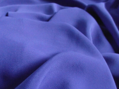 Seidenstoff 58%Polyacryl 42%Seide Crepe de Chine in violett 1,32 x 0,50 Meter - Bild 1 von 4