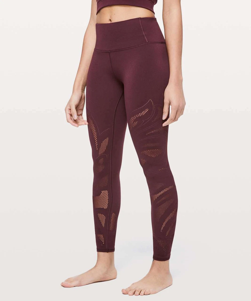 NWT Lululemon Reveal 7 8 Tight En Avante 26