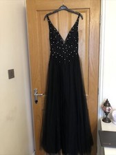 prom dresses size 8 pre owned never worn bra pads included