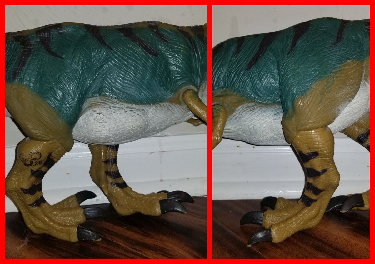 1997 Vintage Lost World Jurassic Park JP28 Bull T-Rex+Pod 1997 Vintage Lost World Jurassic Park JP28 Bull T-Rex+Pod