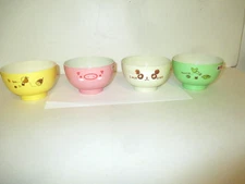 4 DAISO? CHILDRENS ANIMAL THEMED RICE RAMEN SOUP BOWLS PIG PANDA BEE FROG NWOT