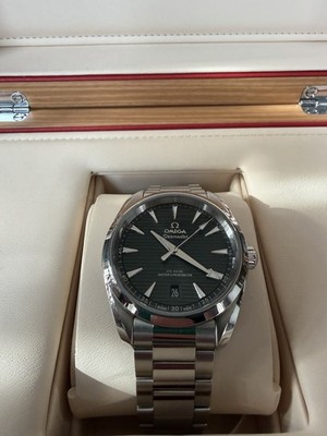 OMEGA Seamaster Aqua Terra 38mm Green Dial w/ Box & Papers 220.10.38.20.10.003