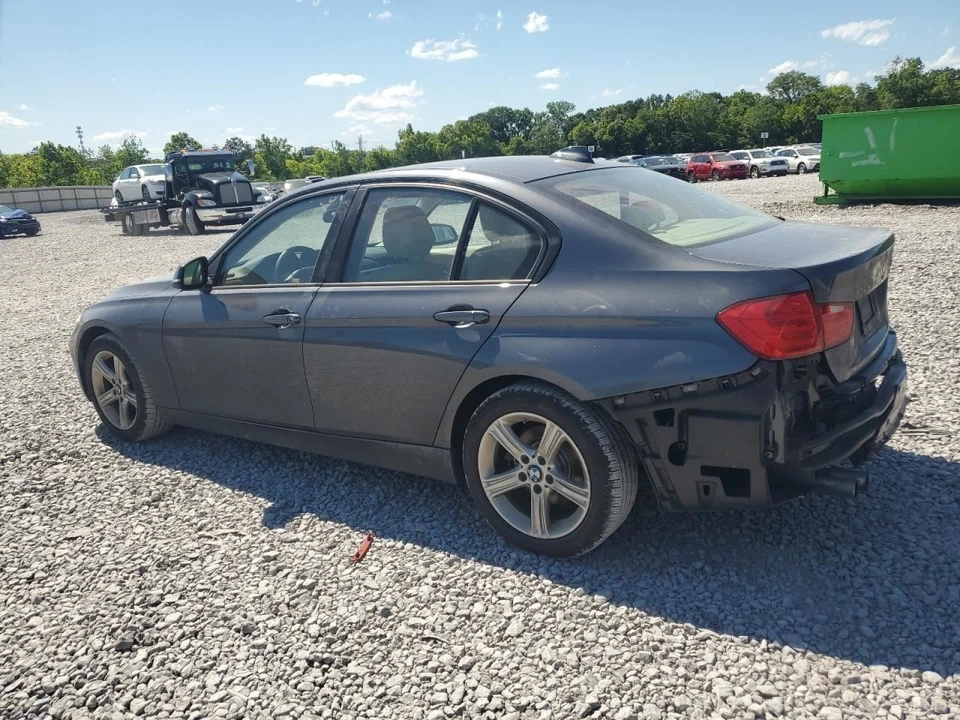 Radiator Fan Motor Fan Assembly 600 Watt Fits 12-16 BMW 328i 2529494 Foto 2 de 4