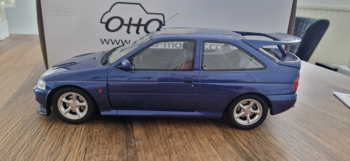 180082102 Ford Escort Mk5 RS Cosworth Red UT Models 1/18 180082102 Ford Escort Mk5 RS Cosworth Red UT Models 1/18