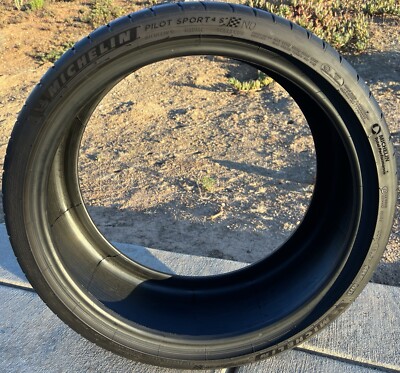 MICHELIN PILOT SPORT 4 S 235/35ZR19 2本 Free Shipping! Michelin Pilot Sport 4 S Summer Tire 235/35ZR19 XL